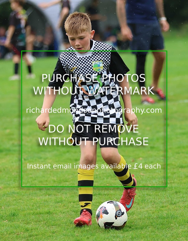 533A8888 - Kendal United