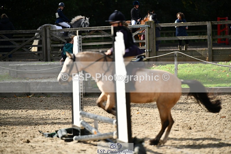 251004A-130948-01164 - Classes 6 & 7 60cm