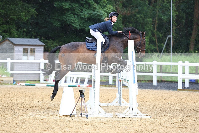 3E7A5409 - Class 4: Senior British Novice/90cm open