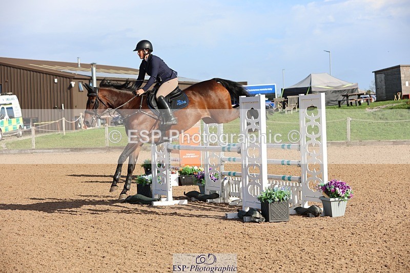 250911-093954-00436 - Cls 1 Snr 1.05 & 1.10m