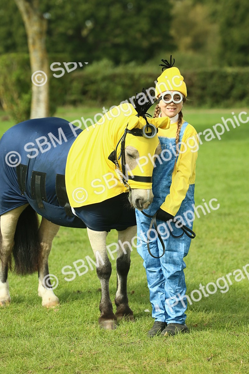 SBM_63554 - S35 - Fancy Dress Showing