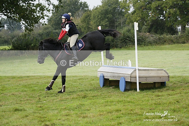  WWHT 171021 0943 - Open Novice (0.80m)  17/10/21