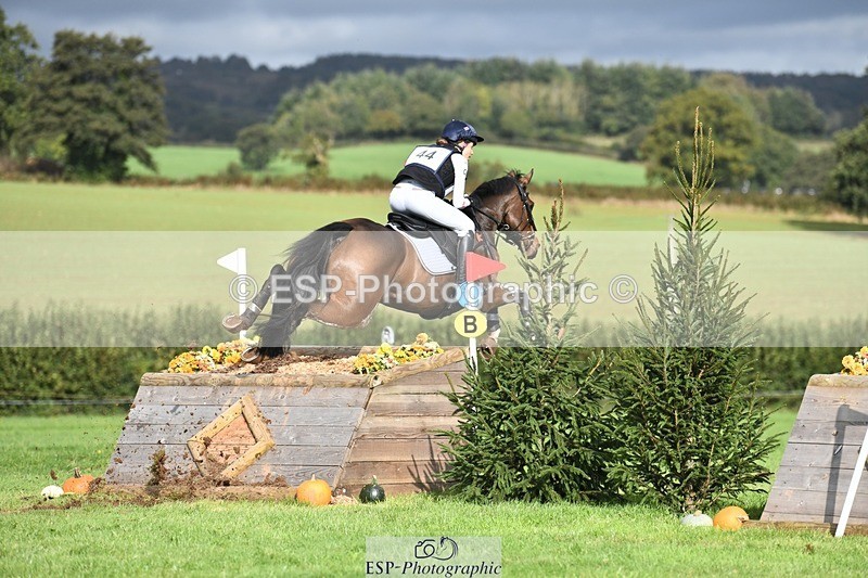 231020-121225-08518 - 044-COOLEY.ON.THE.CARDS-Charlotte.Cooke-XC