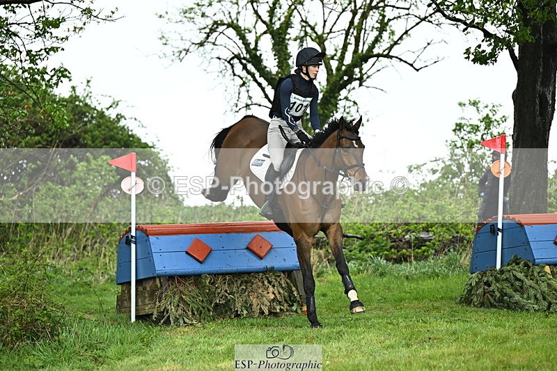 250418-102255-01410 - 101-Katie.Corbin-SPORTSFIELD.U2