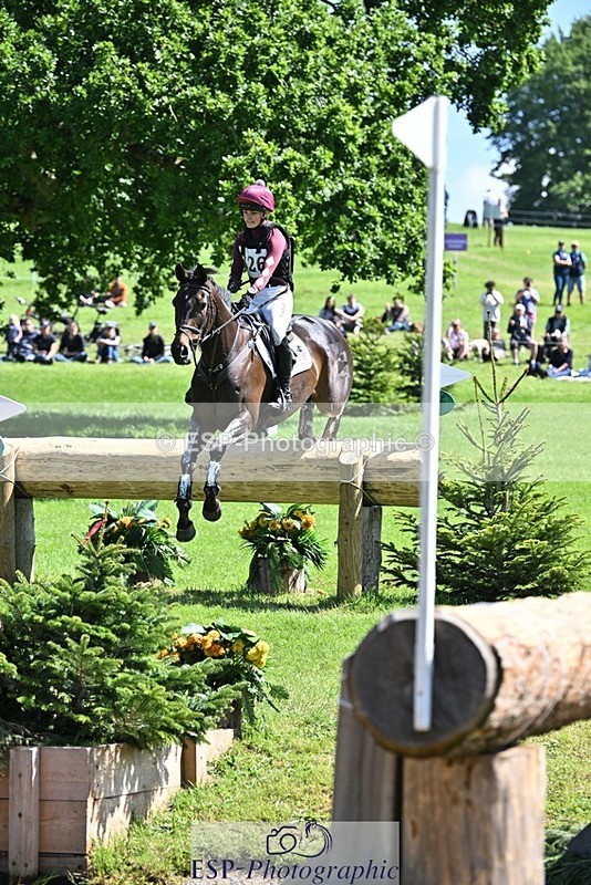 240525-110504-12198 - 326-BALLINAMEEN_BOYLE-Georgie_Selley