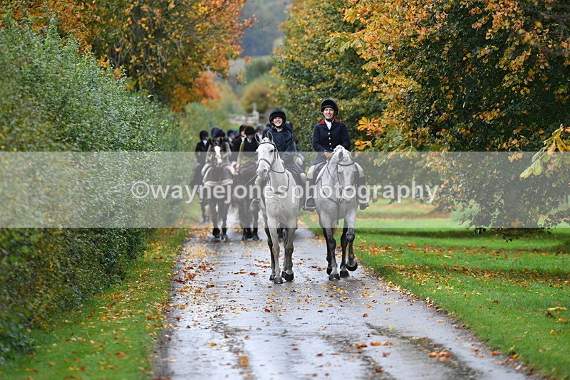 WJ5_6174 - B&B walk back for Hunt Tea !