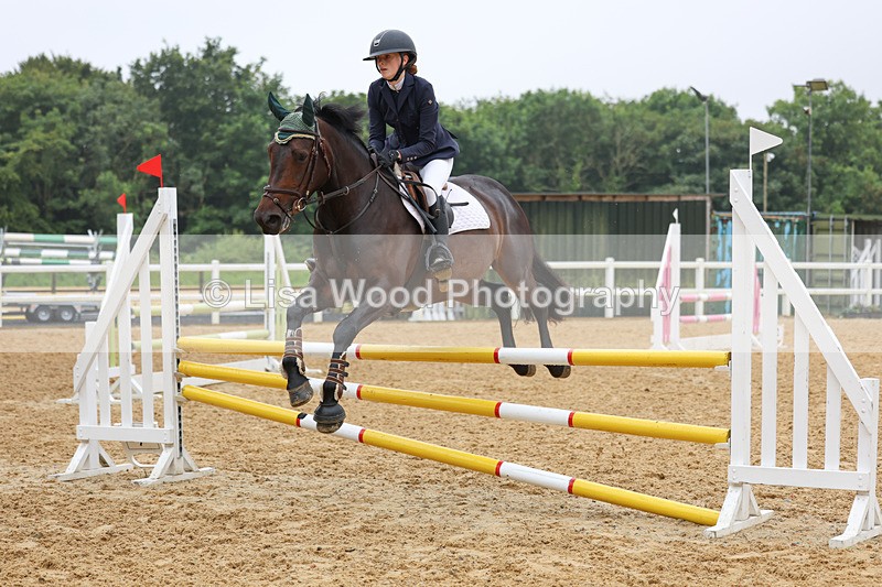 3E7A5379 - Class 4: Senior British Novice/90cm open