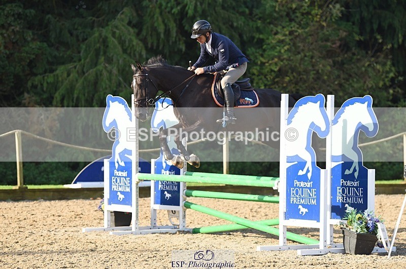 230909-085624-04274 - Cls 15 British Novice & 90cm Open