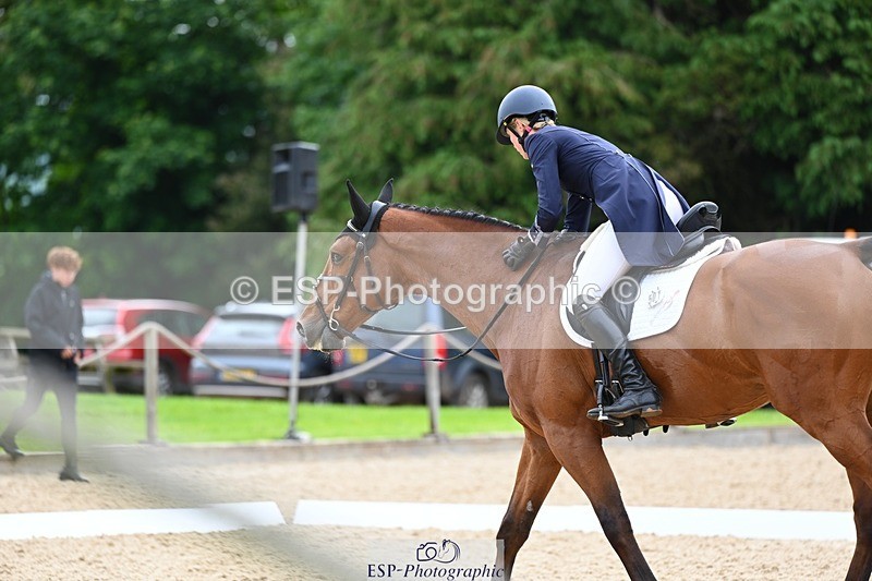 240524-090414-07659 - 501-BRUNO_FG-Edie_Campbell