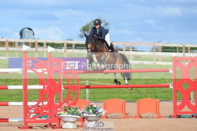 230721A-170106-07937 - Cls 10, 2 Star Big 1.45m Break to End