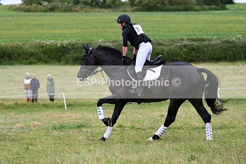 240630X-111410-6501 - 302-Molly_Frampton-OBSIDIAN_ROYALE