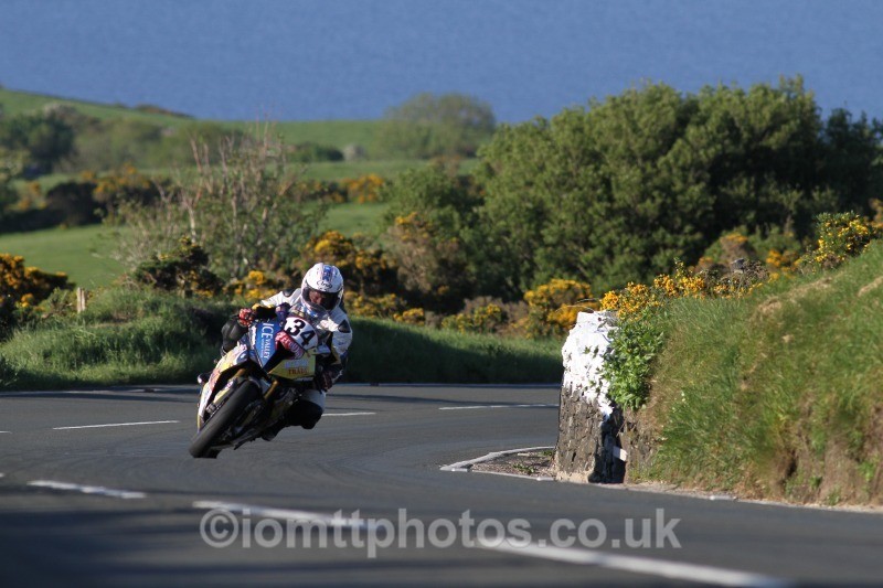 Paul Shoesmith BMW / Ice Valley by Motorsave Trade - Monday Practice Solos