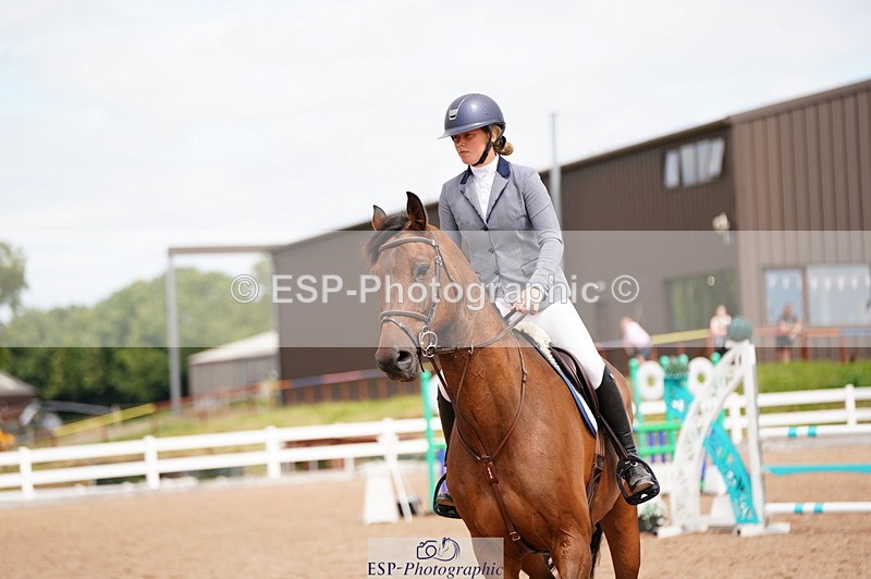 240804A-124404-10894 - Cls 51 1.05m Amateur Qualifier