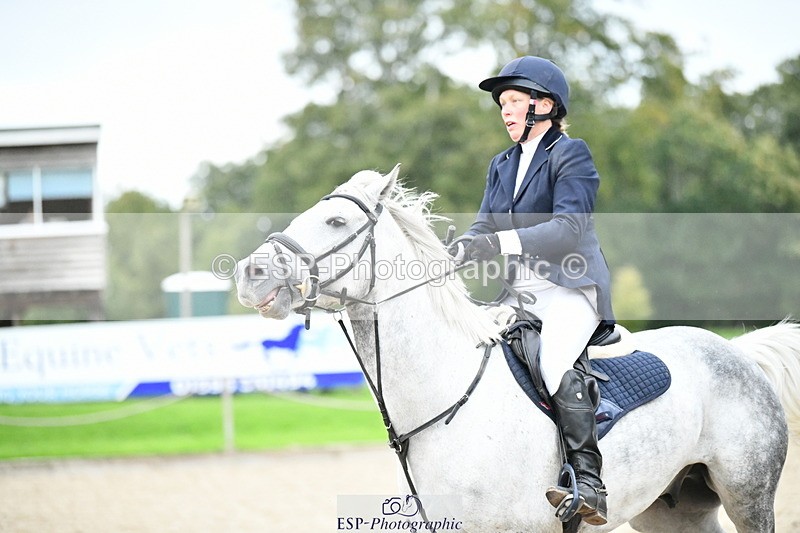 251004A-173248-02491 - Classes 12 & 13 90cm