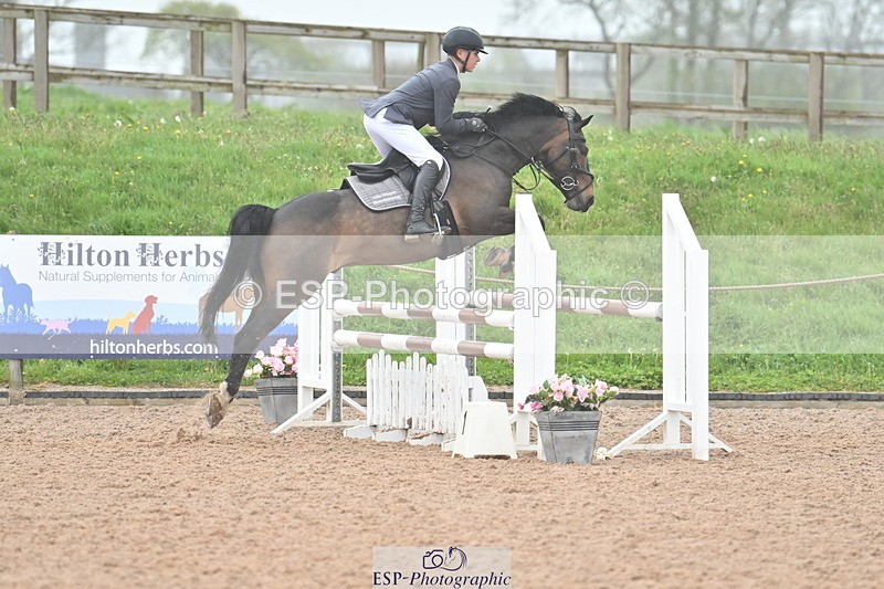 240505A-125022-05193 - Cls 4 Blue Chip Pony Newcomers & 1m Open