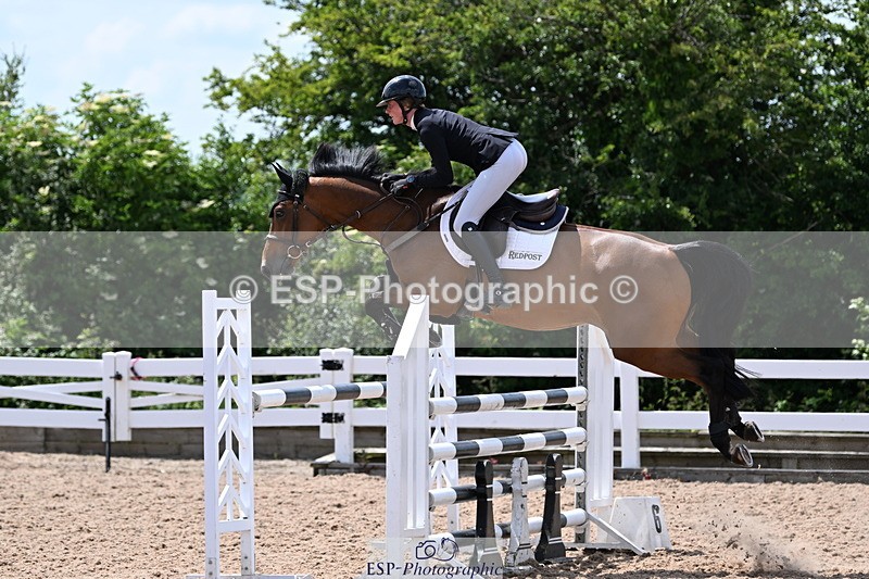 240619A-142739-00597 - Cls 4 Snr Newcomers and 1.10m Open