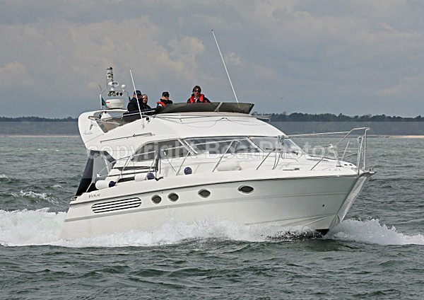 120715 RAPUNZEL WT7A5779 - Flybridge Cruisers