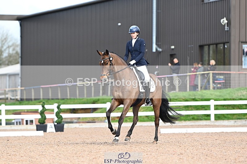 240218A-125043-07338 - 131-Lauren.Burrows-Active.Vogue