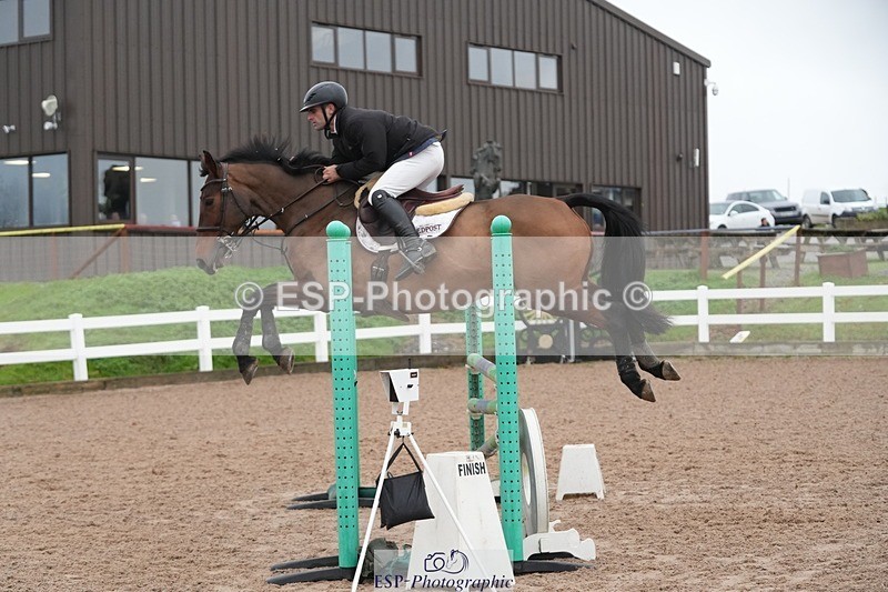 251107-131849-00911 - Cls 5 Newcomers and 1.10m Open