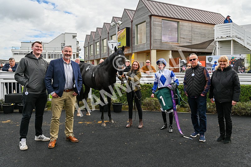 021024-Race 2-Al Hussar-6493 - Race 2