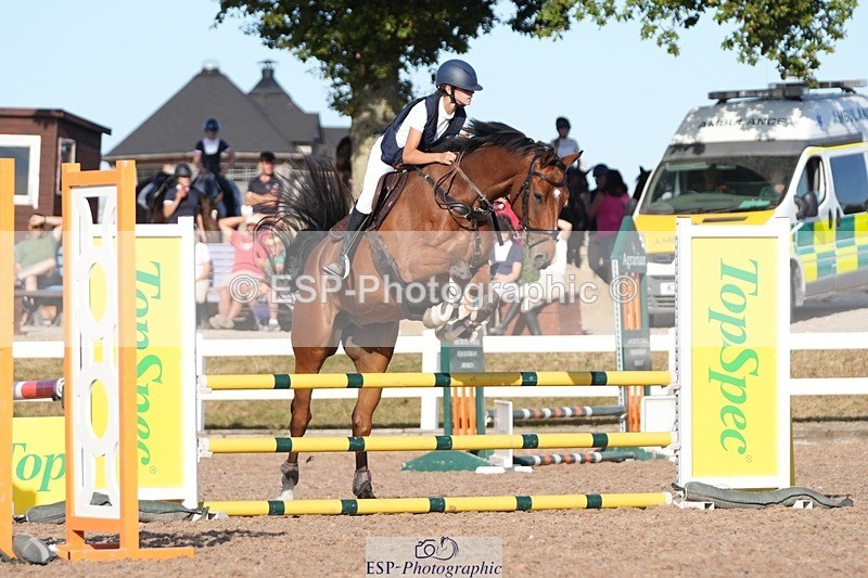 260811-180815-00329 - Cls 7 and 8 Club and Schools 80cm