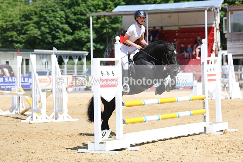 3E7A9674 - Class 8: Senior 80cm