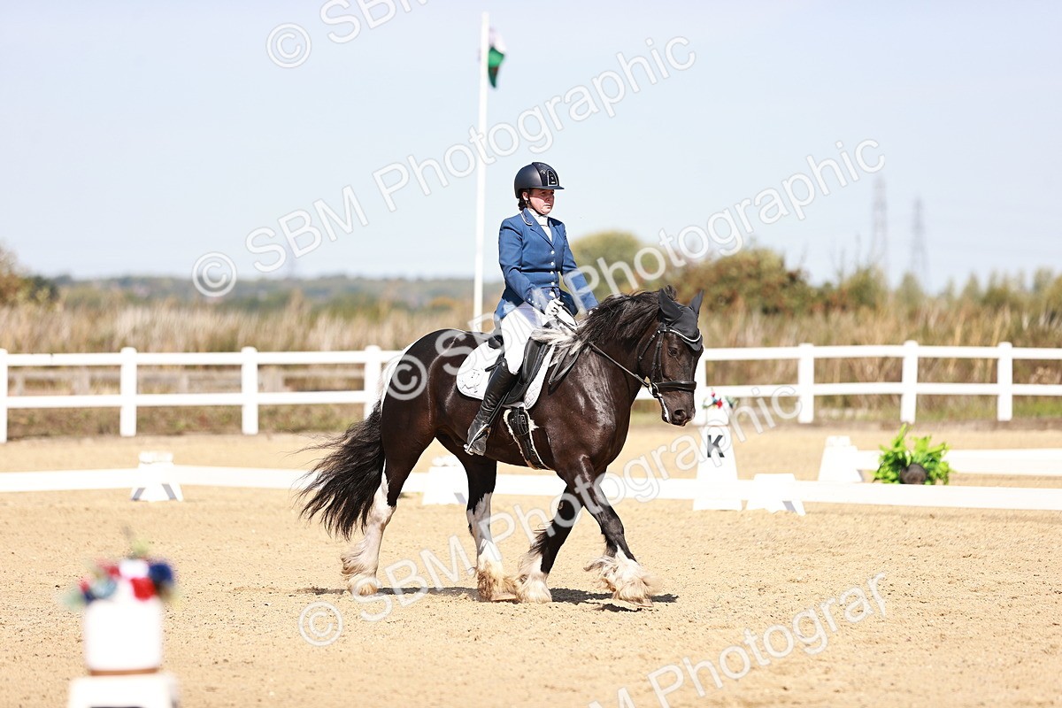 SBM_004604 - Class 12 - Novice 5 - 10.31-11.41