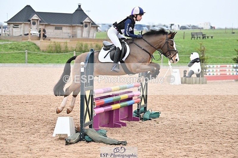 250118-134149-01281 - Cls 3A&B 90cm 13.20 to Coursewalk