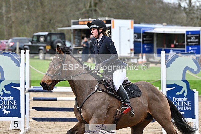 250201A-130619-00739 - Cls 03 Local Horse 110cm