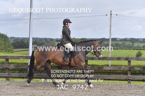JAC_9742 - CLASS 2 Novice Working Hunter (0.60m - 0.70m)