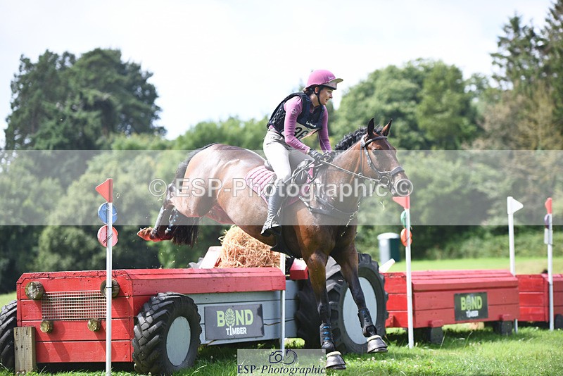 240804-120526-12626 - 367-Florrie_Ball-POLMARK_JAY_WALK