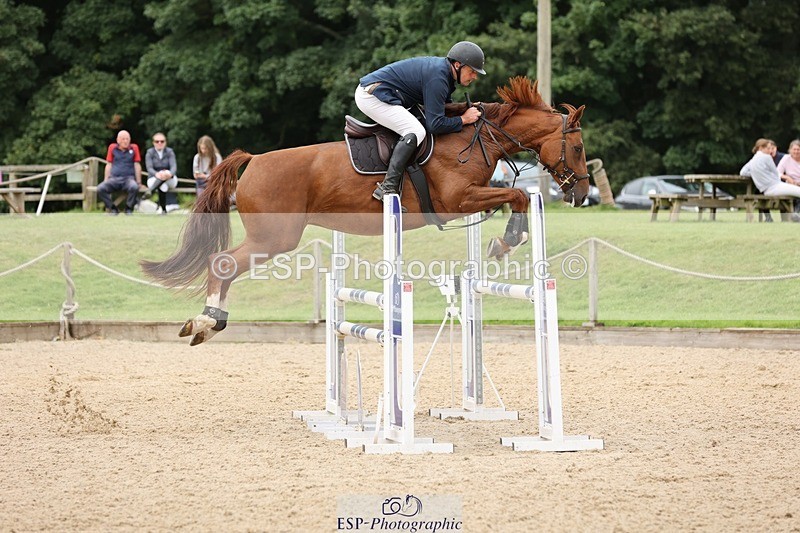 240817-140907-01729 - 05A Snr Newc