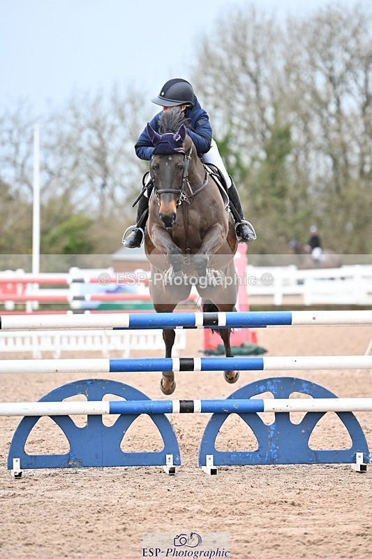 241206-141949-01083 - Cls 6 Foxhunter and 1.20m Open
