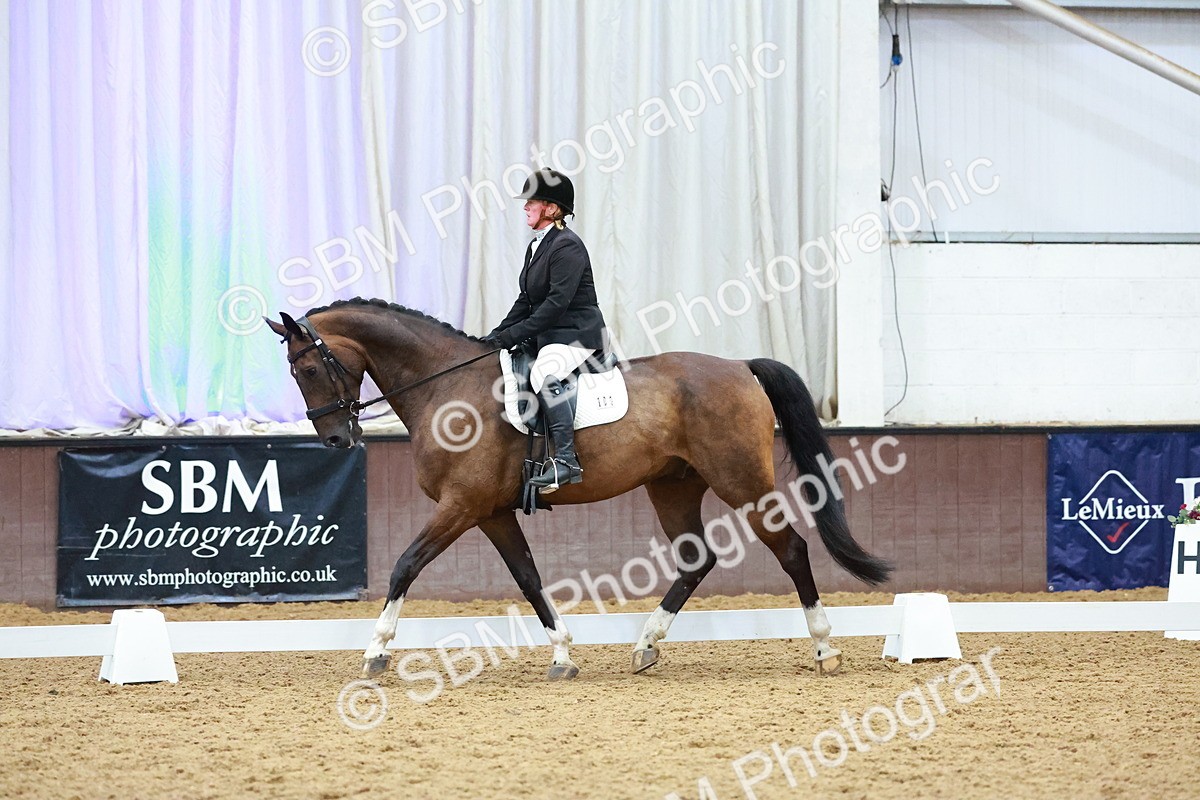 SBM_004382 - Class 12 - E2 Championship - 14.50-15.53