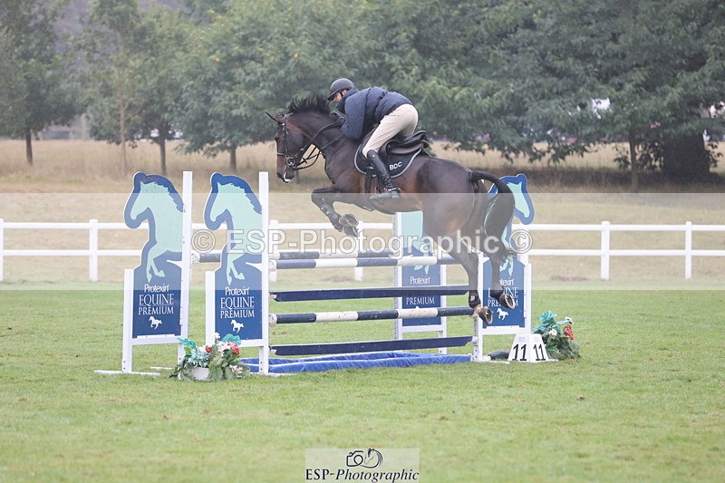 250830A-131604-06614 - Cls 16 Snr Newcomers and 1.10m Open