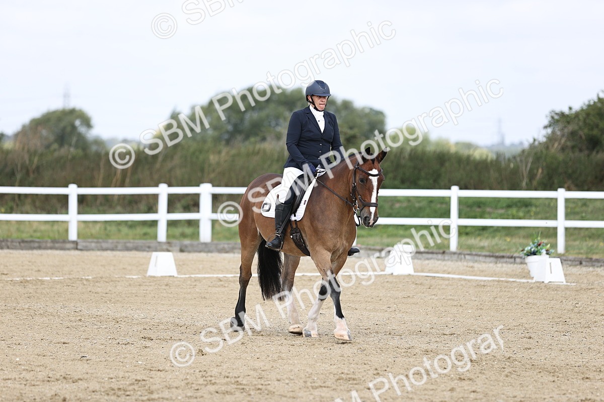 SBM_016214 - Class 14 - Novice 23 - 10.29-11.32