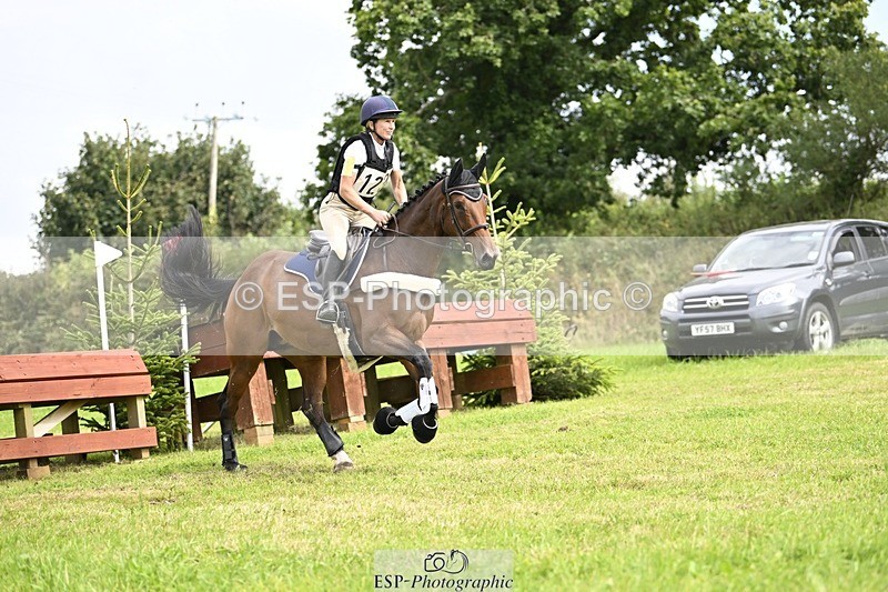 240831A-130226-02467 - 123-Fiona.Jones-ABBY.VD.BERGHOEVE.Z