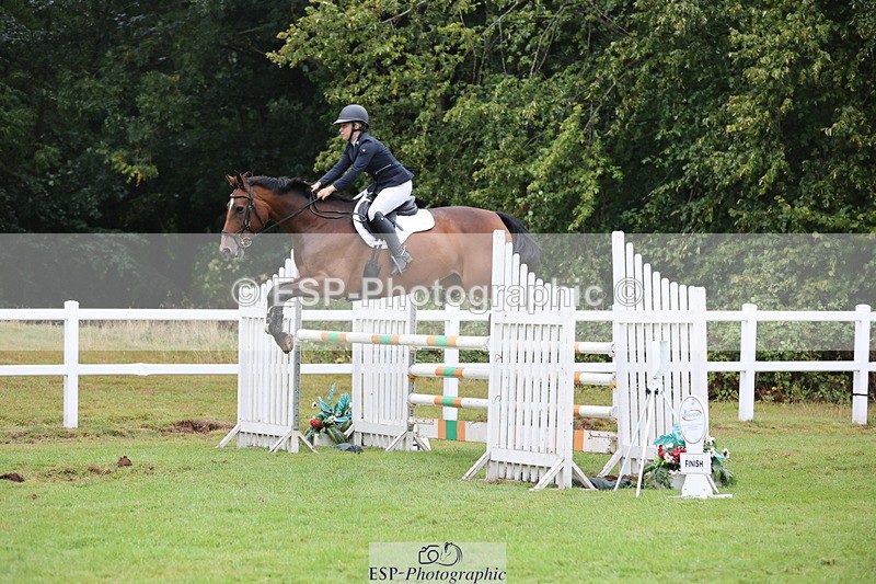 250830A-144306-07089 - Cls 16 Snr Newcomers and 1.10m Open