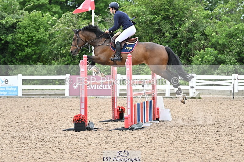 240523A-131425-01924 - Cls 4 Snr 1.20m Open