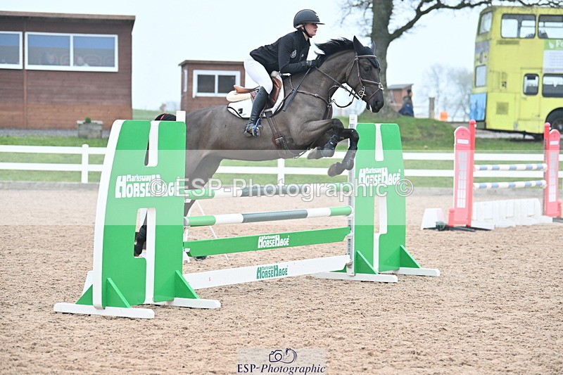 240113A-124146-02030 - Cls 12 Newcomers and 1.10m Open