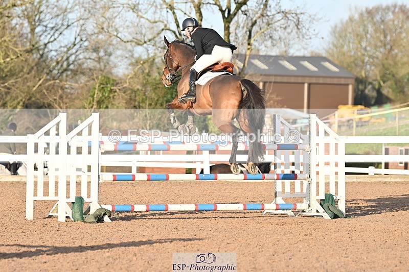 231210A-142245-02734 - Cls 21 Foxhunter & 1.20m Open