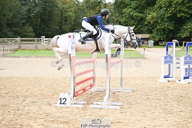 230930-123258-00517 - Cls 5 Pony Foxhunter & 1.10m Open