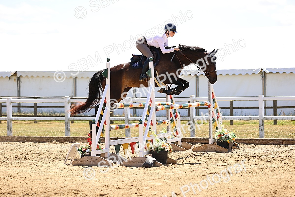 SBM_014491 - Class 15 - Senior Newcomers - 1.10m Open