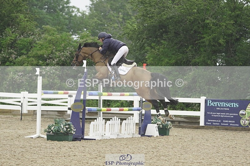 230722A-113320-08863 - Cls 19, 1 Star Silver 1.20m