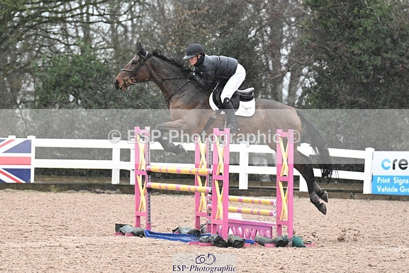 251205-124526-00526 - Cls 7 Snr Newcomers and 1.10m