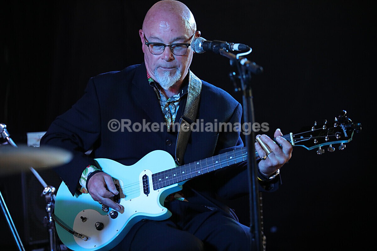 FOLK N BLUES-393 - FOLK and BLUES SEPT 2022
