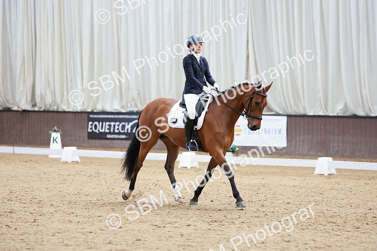 SBM_008473 - Class 6b - Novice 6 - 9.28-10.41