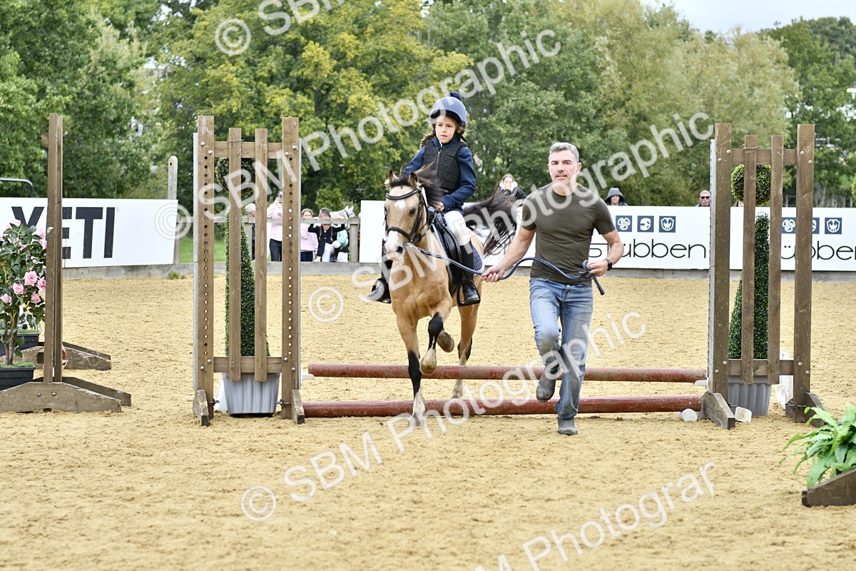 SBM_63484 - J1 - Mini Tour Junior Pony Lead Rein 30cm Championship