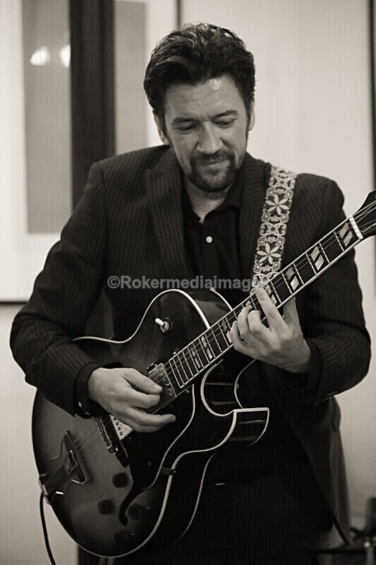 NKC-66 - Denny Illet and chums plays tribute to Nat King Cole