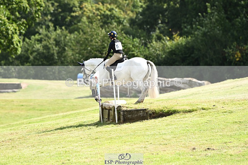 240825X-113313-32072 - 70cm XC 11.00 to 12.00